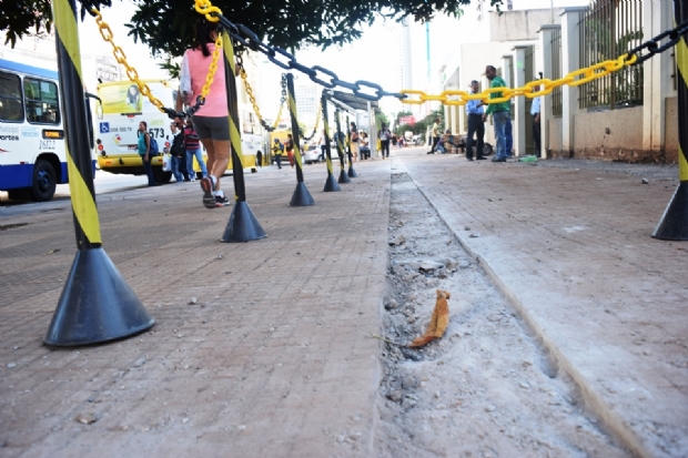 Judicirio e prefeitura realizam mutiro de regularizao de caladas em Cuiab; veja fotos