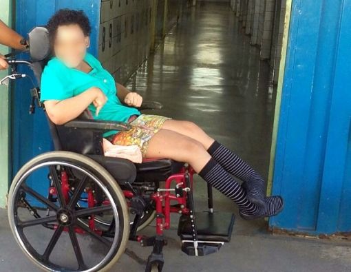 Prefeitura restabelece contrato de cuidadora de criana com deficincia neurolgica