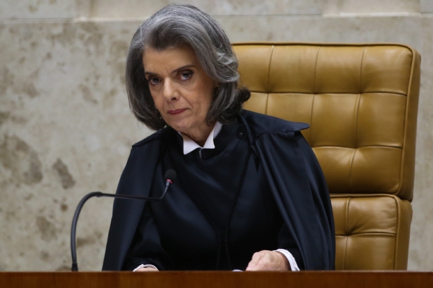 Ministra marca julgamento de recurso que aponta conflito de decises no STF sobre obrigatoriedade de decreto estadual