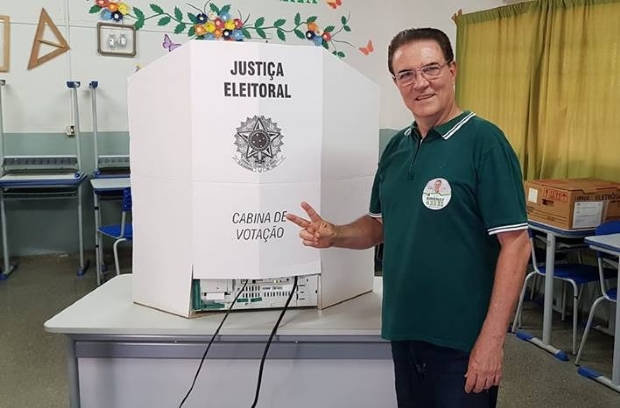 Deputado estadual eleito  alvo de denncia de doao ilegal e boca de urna durante campanha