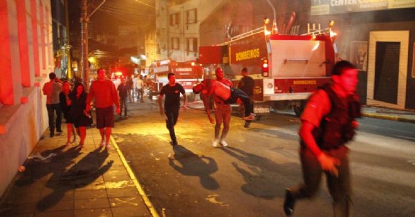 MP denuncia oito bombeiros no caso Kiss e pedir reviso de alvars