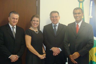 Desembargadores Orlando Perri, Beatriz Theodoro, Mrio Csar Ribeiro e o juiz Paulo Sodr