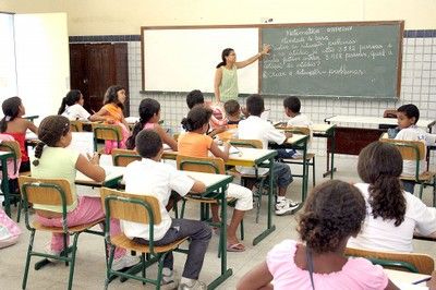 MPE garante salrio dentro do piso para professores de ensino bsico em Vera