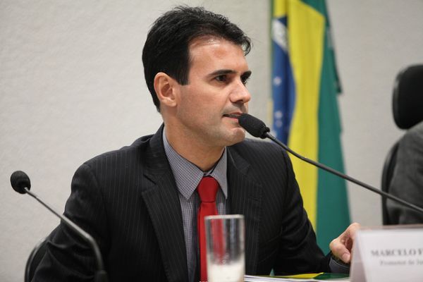 Promotor Marcelo Ferra