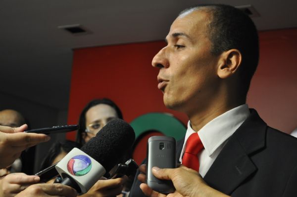 TRE determina suspenso de propaganda eleitoral do PSOL que ridiculariza candidatos