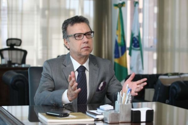 Conselheiro Ney Freitas vem a Cuiab e sugere solues para morosidade do Judicirio