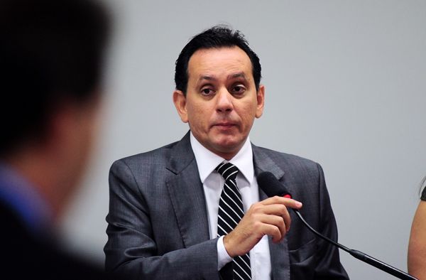 Nilson Leito  deputado pelo PSDB e atuou como defensor do Impeachment da Presidente Dilma.