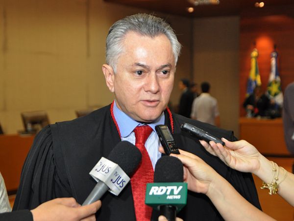 Presidente do Tribunal de Justia de Mato Grosso desembargador Orlando Perri