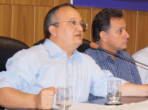 Sem concluir alteraes, Pedro Taques adia novamente entrega de novo projeto de LOA para a Assembleia de MT