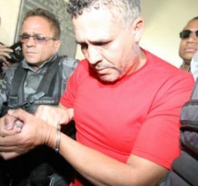 Ex-policial Bola  condenado a 22 anos de priso por morte de modelo