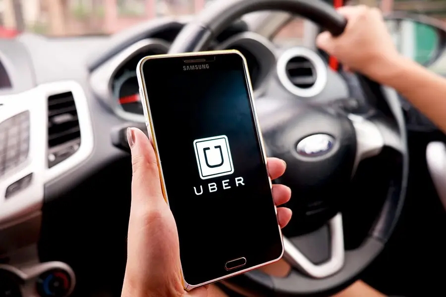 Tribunal de Justiça derruba lei municipal que taxava motoristas da Uber em Cuiabá