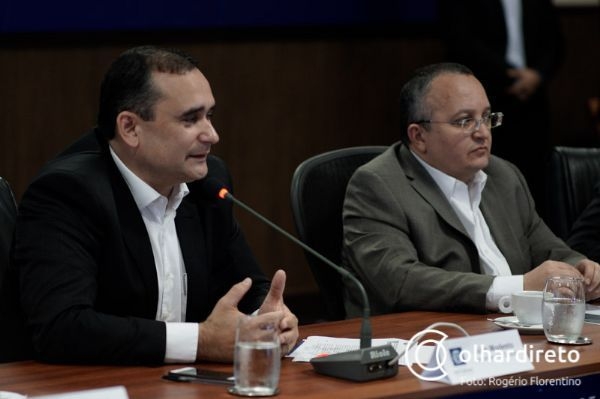 Julio Modesto ao lado do ex-governador Pedro Taques