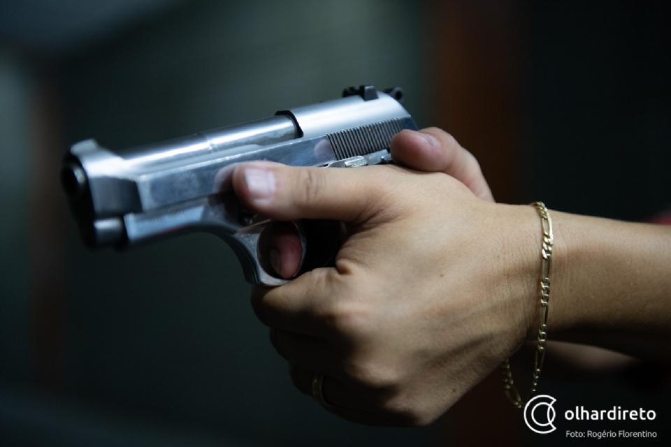 TJ suspende lei que flexibiliza porte de arma de fogo em Mato Grosso
