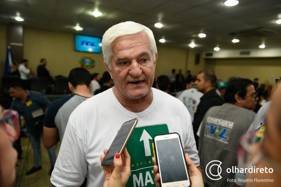 Justia ordena que Galvan retire vdeos questionando apoio de Bolsonaro a Wellington Fagundes