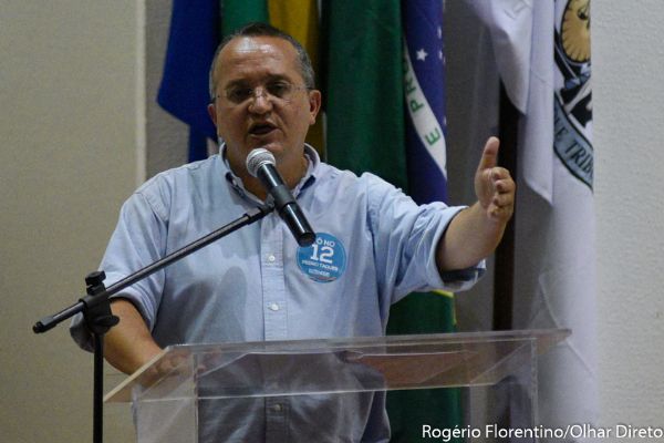 Juiz nega que tenha havido flagrante sobre Pedro Taques em compra de votos