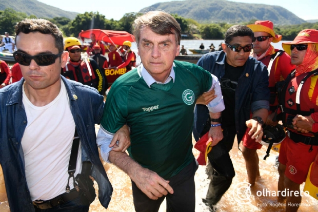 MPF v possvel crime eleitoral e investiga outdoors em MT exaltando presidente Jair Bolsonaro