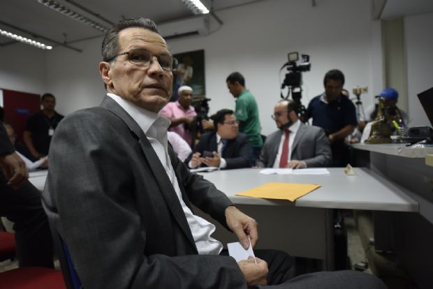 Justia bloqueia R$ 15 milhes de Silval e ex-secretrios em ao por desapropriao
