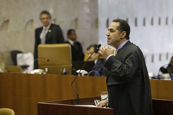 Advogado Lus Roberto Barroso