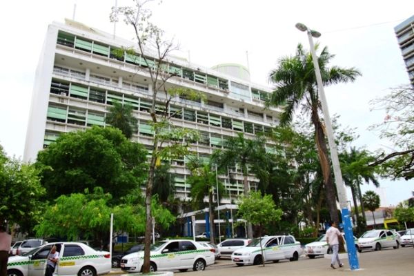 Juiz rejeita ação que pedia substituição de servidores da prefeitura de Cuiabá