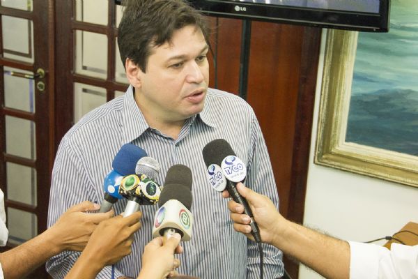 TSE reconduz prefeito cassado de Barra do Garas ao cargo
