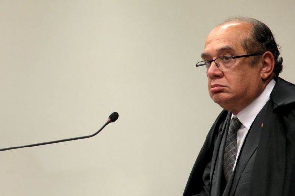 Gilmar Mendes  declarado opositor aos governos petistas