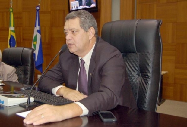 Justia bloqueia R$ 281 mil de ex-presidente da Cmara de Cuiab