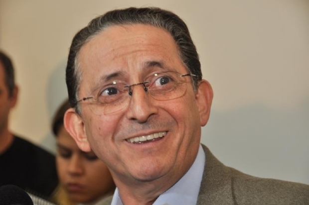 Ex-prefeito de Cuiab parcela em 12 vezes multa imposta por condenao