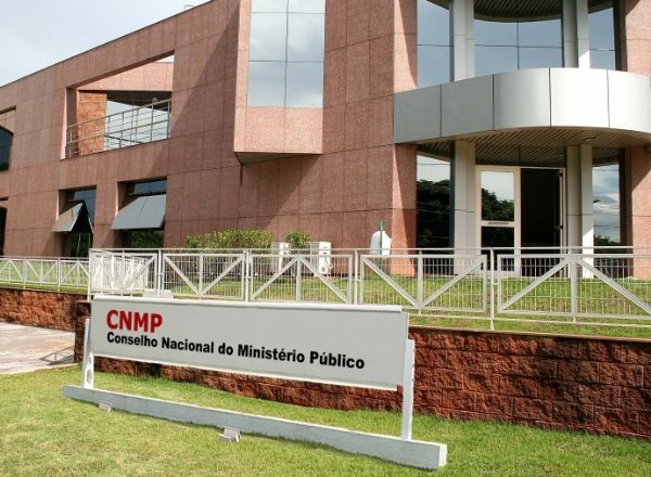 Conselheiro do CNMP pede suspenso de auxlio-moradia em cinco estados