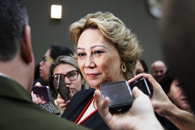 Comemorando mulheres  frente do Judicirio, Maria Helena Pvoas  empossada presidente do TJ