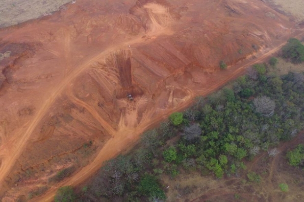 Ministrio Pblico investiga possvel extrao ilegal de areia e cascalho em Chapada;  vdeos 
