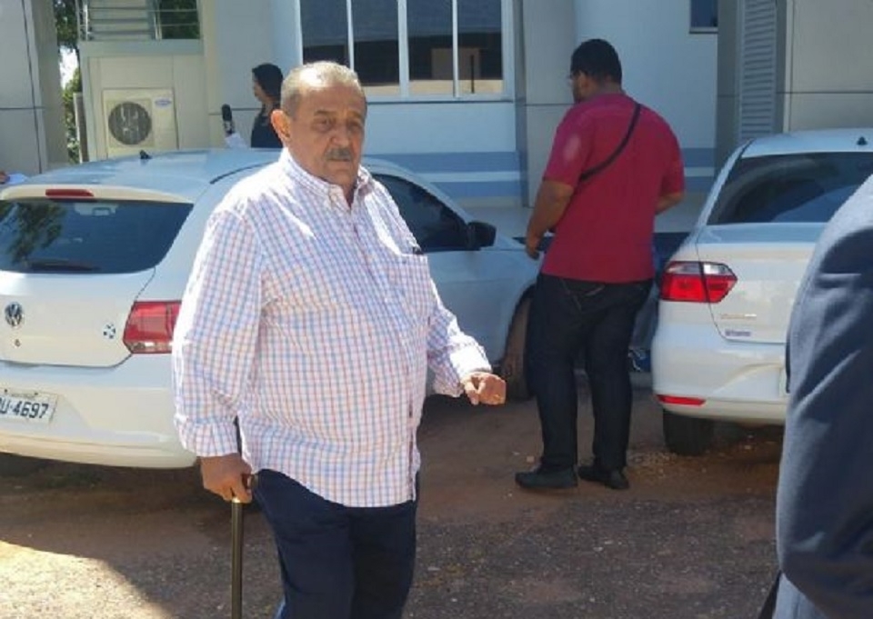 Ex-governador que briga por restabelecimento de aposentadoria pede que Gilmar Mendes julgue ao
