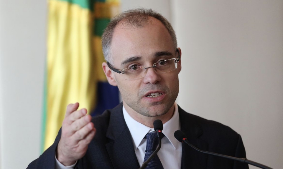 Ministro do STF destaca ausncia de ao penal e vota pela reintegrao de desembargador no TJMT