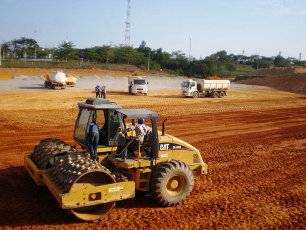 Juiz concede recuperao a empresas de terraplanagem e combustveis endividais em R$ 8 milhes
