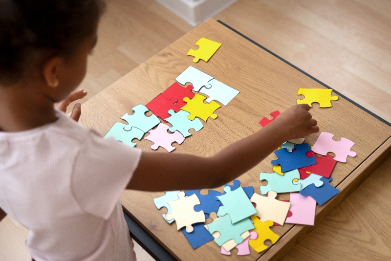 Defensoria pede e Justia determina que municpio disponibilize assistente educacional para criana com autismo