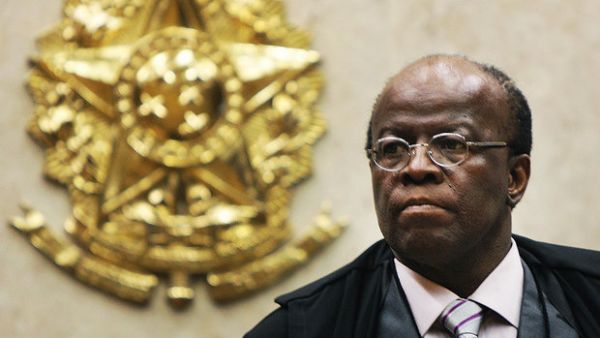 Joaquim Barbosa surpreende e anuncia sua aposentadoria do Supremo Tribunal