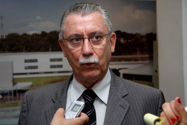 Ex-secretrio de Silval confirma parecer sobre terreno, mas nega participao em suposto desvio de R$ 7 milhes