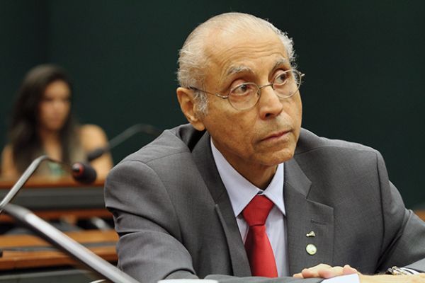 Ministra do TSE devolve direitos polticos a Jlio Campos, que est livre para se candidatar