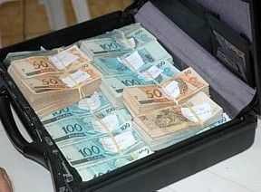 TRT/MT remete  Unio R$ 40 mil que foram encontrados dentro do Tribunal
