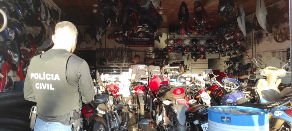 Suspeito de liderar grupo que movimentou R$ 12 milhes com venda de motos roubadas  mantido preso