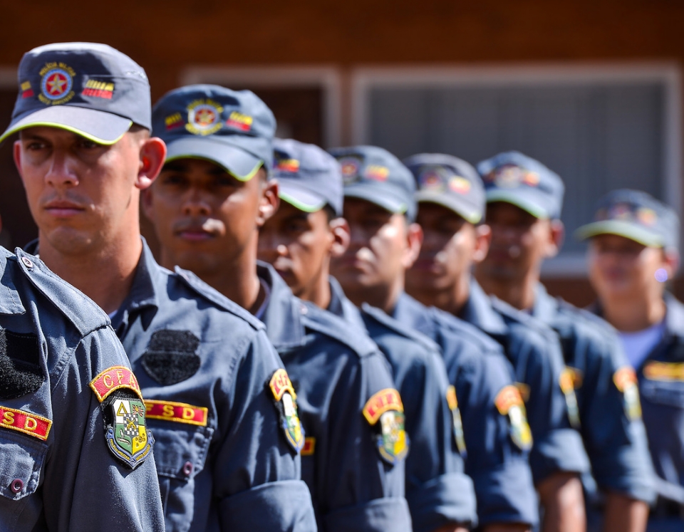 PM e Corpo de Bombeiros so favorveis  limitao de vagas s mulheres em concursos de carreira militar