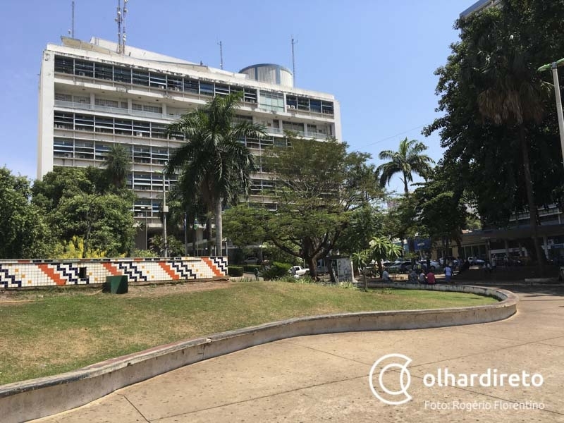 Ex-chefe de gabinete de Emanuel Pinheiro descumpriu cautelar e frequentou Prefeitura, afirma desembargador