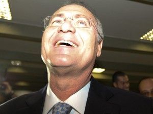 Renan Calheiros supera Taques por 56 votos a 18 e se elege presidente do Senado