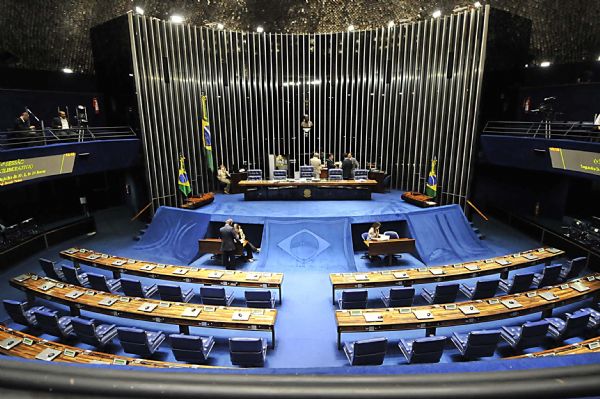 Senado votar PEC que autoriza vencimentos de juzes alm do teto constitucional