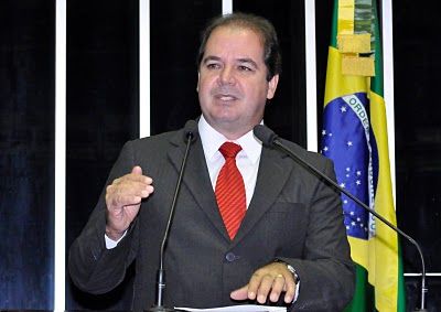 Senador Tio Viana, autor do PLS 25/2007