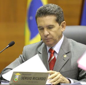 Ministro do STF nega liminar pedida por Srgio Ricardo para suspender investigao