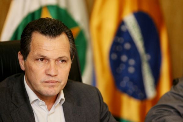 Frias de Srgio Ricardo, Copa e escolha de novo relator adia julgamento das contas do governador