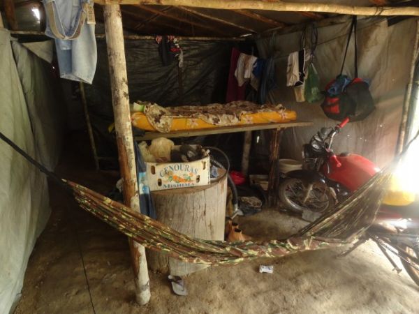 Trabalhadores so resgatados de garimpo no norte de Mato Grosso; veja fotos